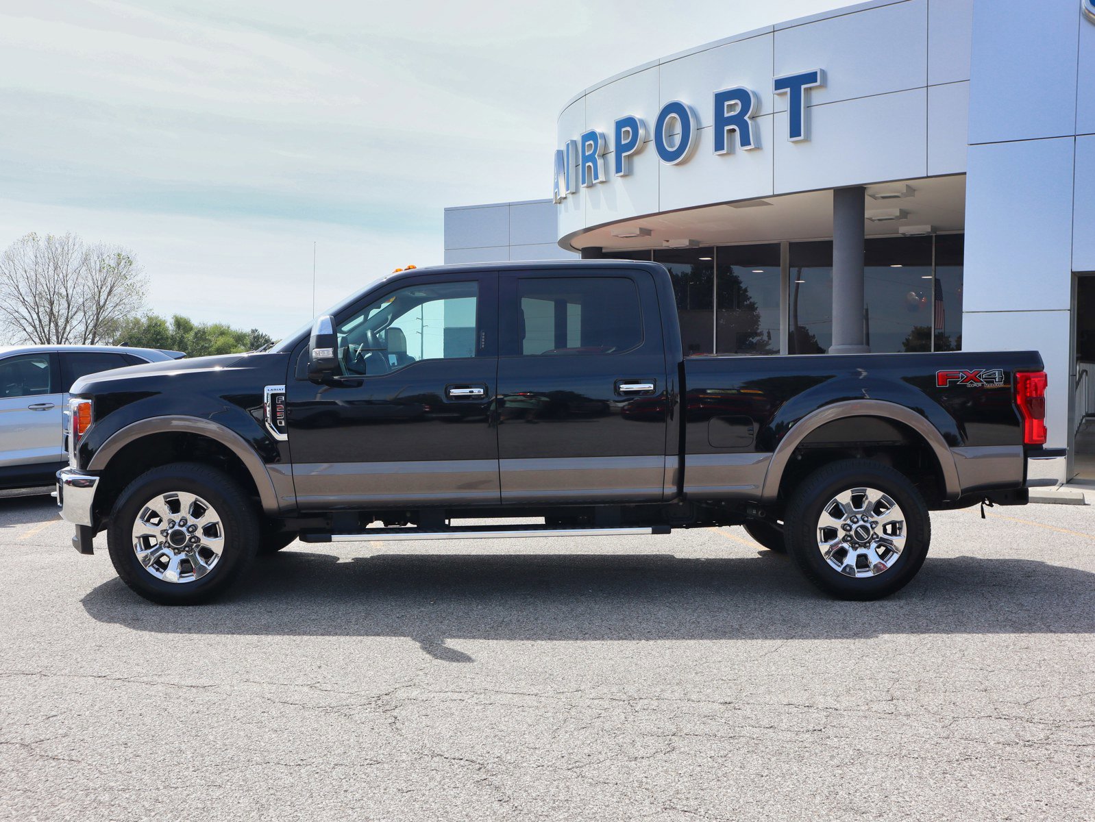 Used 2019 Ford F-250 Super Duty Lariat with VIN 1FT7W2B6XKEE00809 for sale in Florence, KY