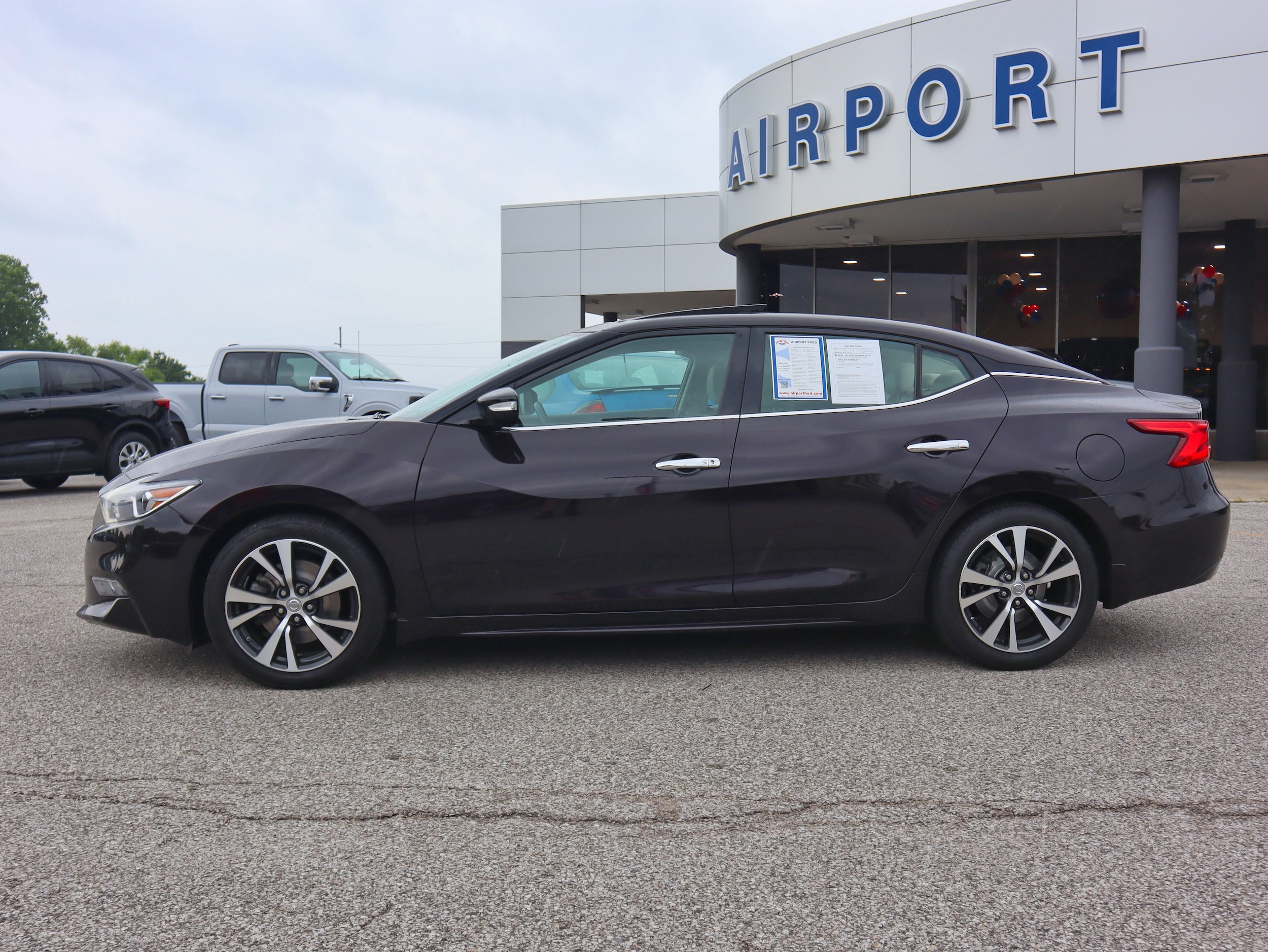 Used 2016 Nissan Maxima SL with VIN 1N4AA6APXGC397439 for sale in Florence, KY