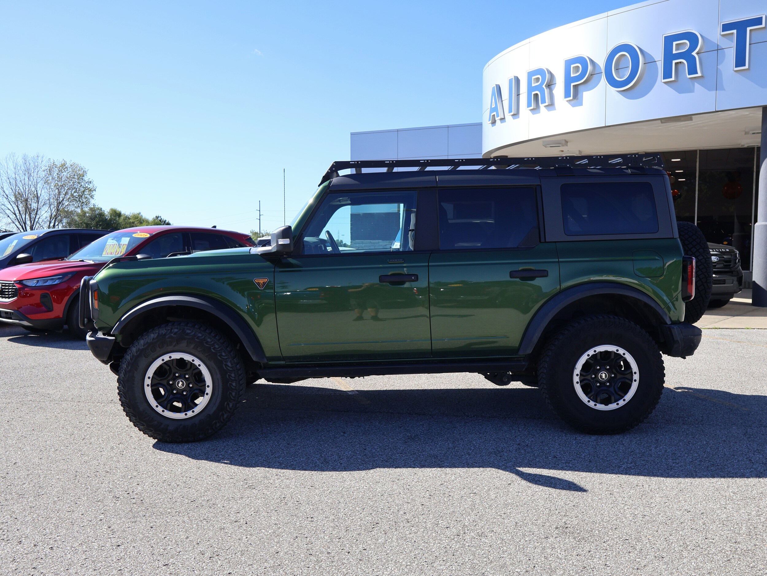 2022 Ford Bronco Base Big Bend Black Diamond Outer Banks Badlands Wildtrak Everglades photo 2