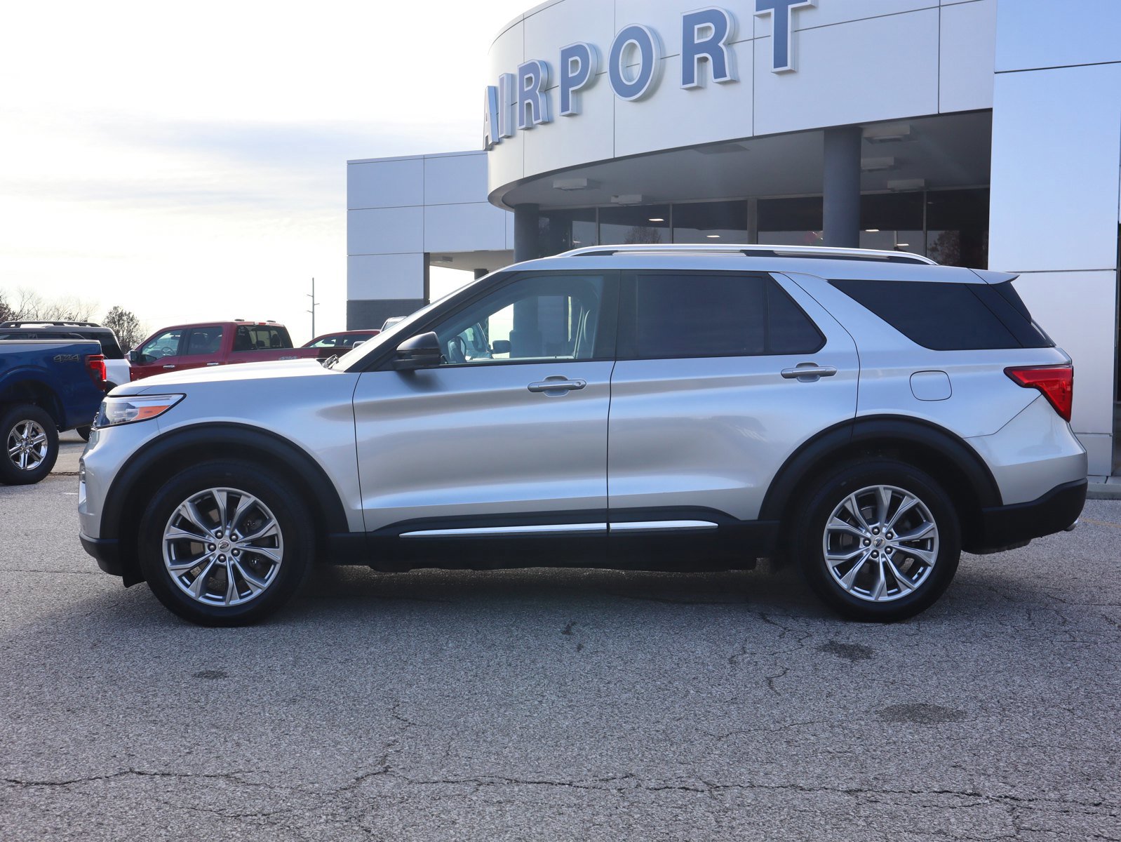 Used 2021 Ford Explorer Limited with VIN 1FMSK8FH3MGA20606 for sale in Florence, KY