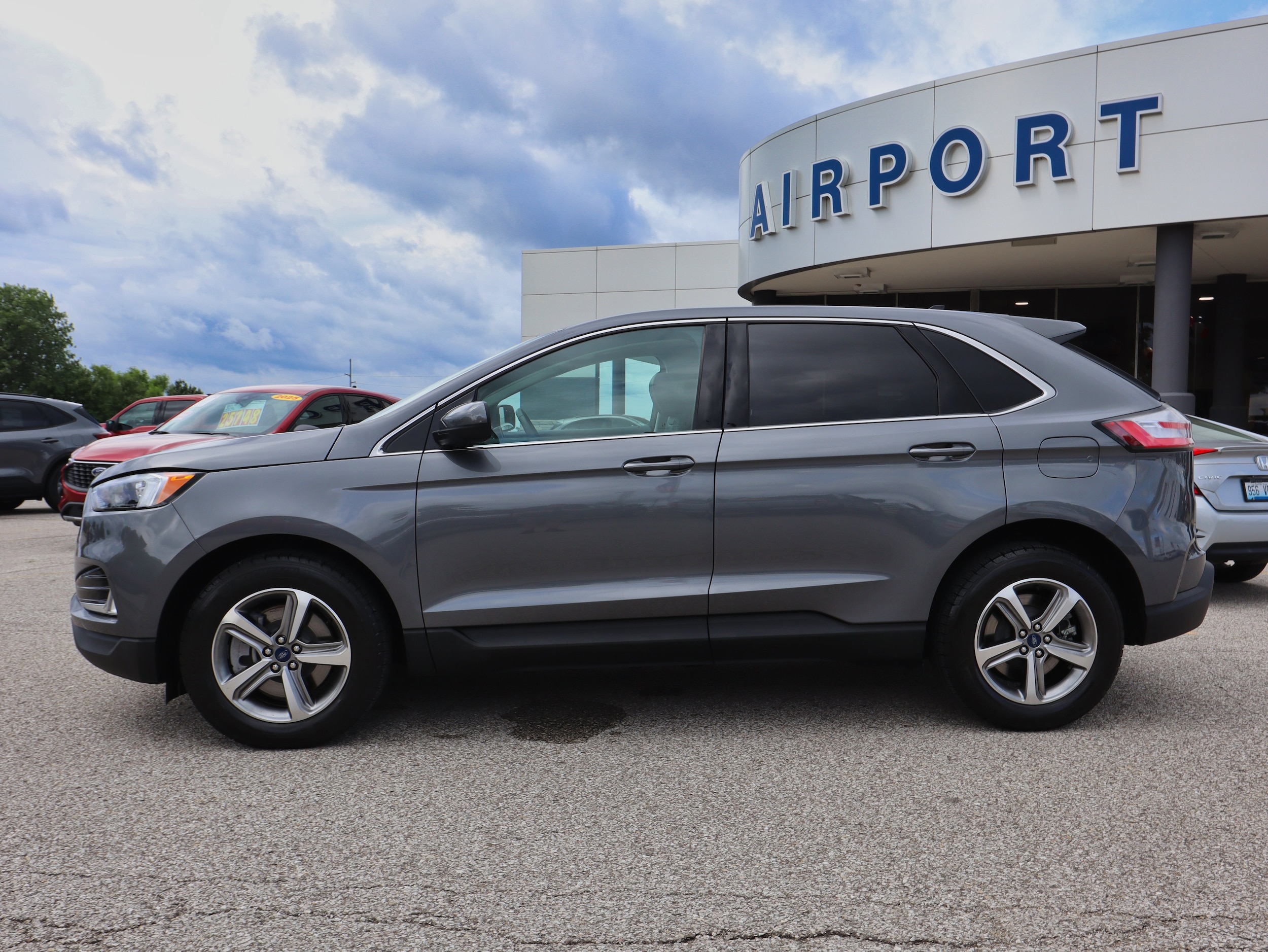 Used 2022 Ford Edge SEL with VIN 2FMPK4J9XNBA74427 for sale in Florence, KY