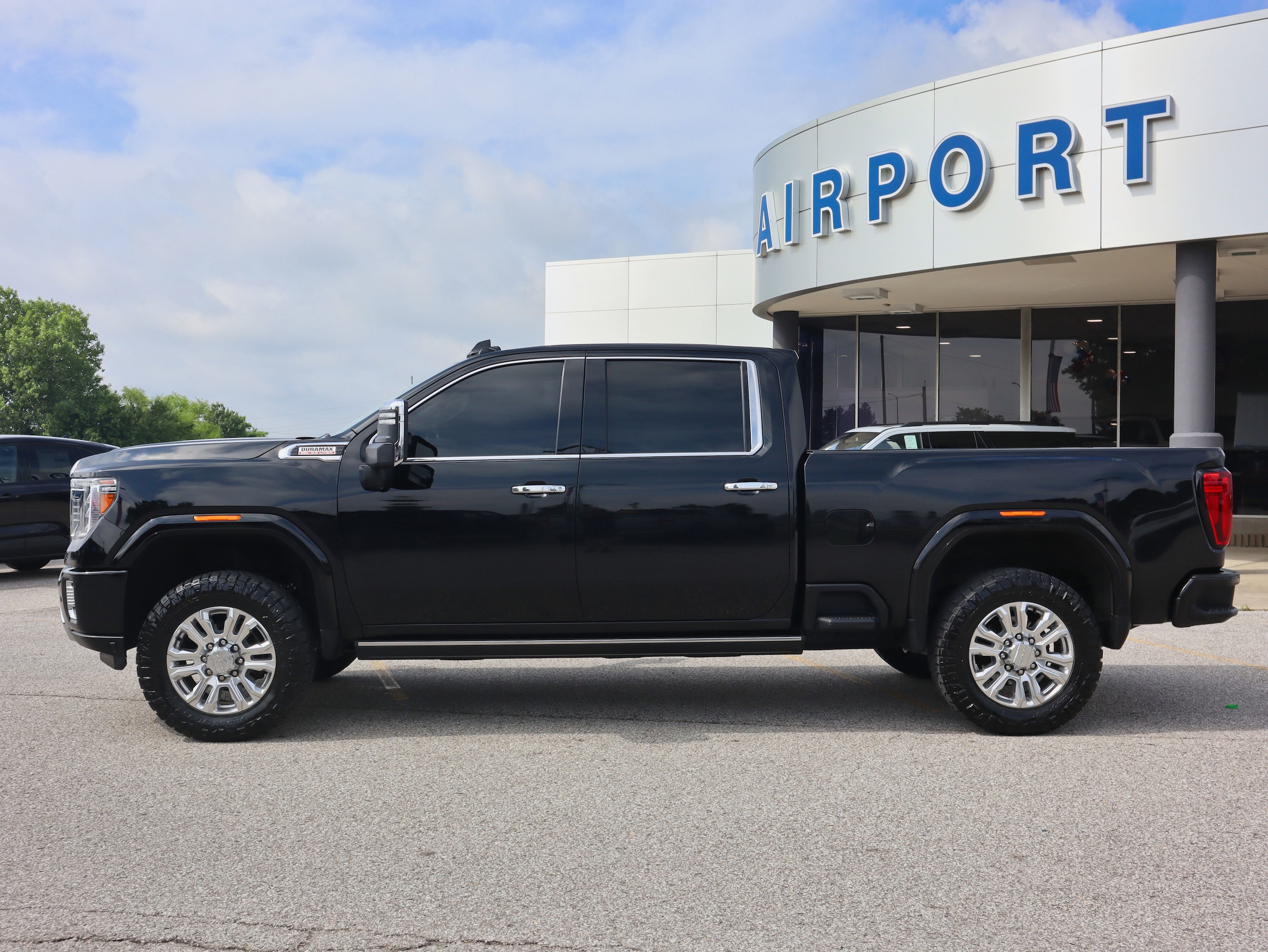 Used 2022 GMC Sierra 2500 Denali HD Denali with VIN 1GT49REY9NF286560 for sale in Florence, KY