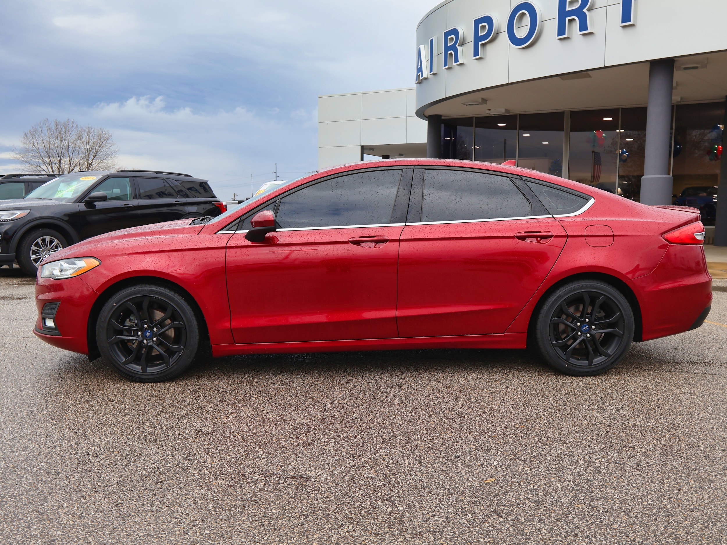 Used 2019 Ford Fusion SE with VIN 3FA6P0HD8KR249233 for sale in Florence, KY