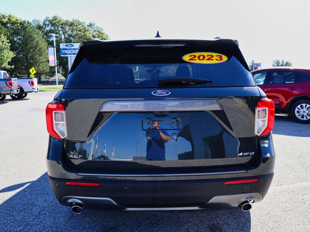 Used 2023 Ford Explorer XLT SUV