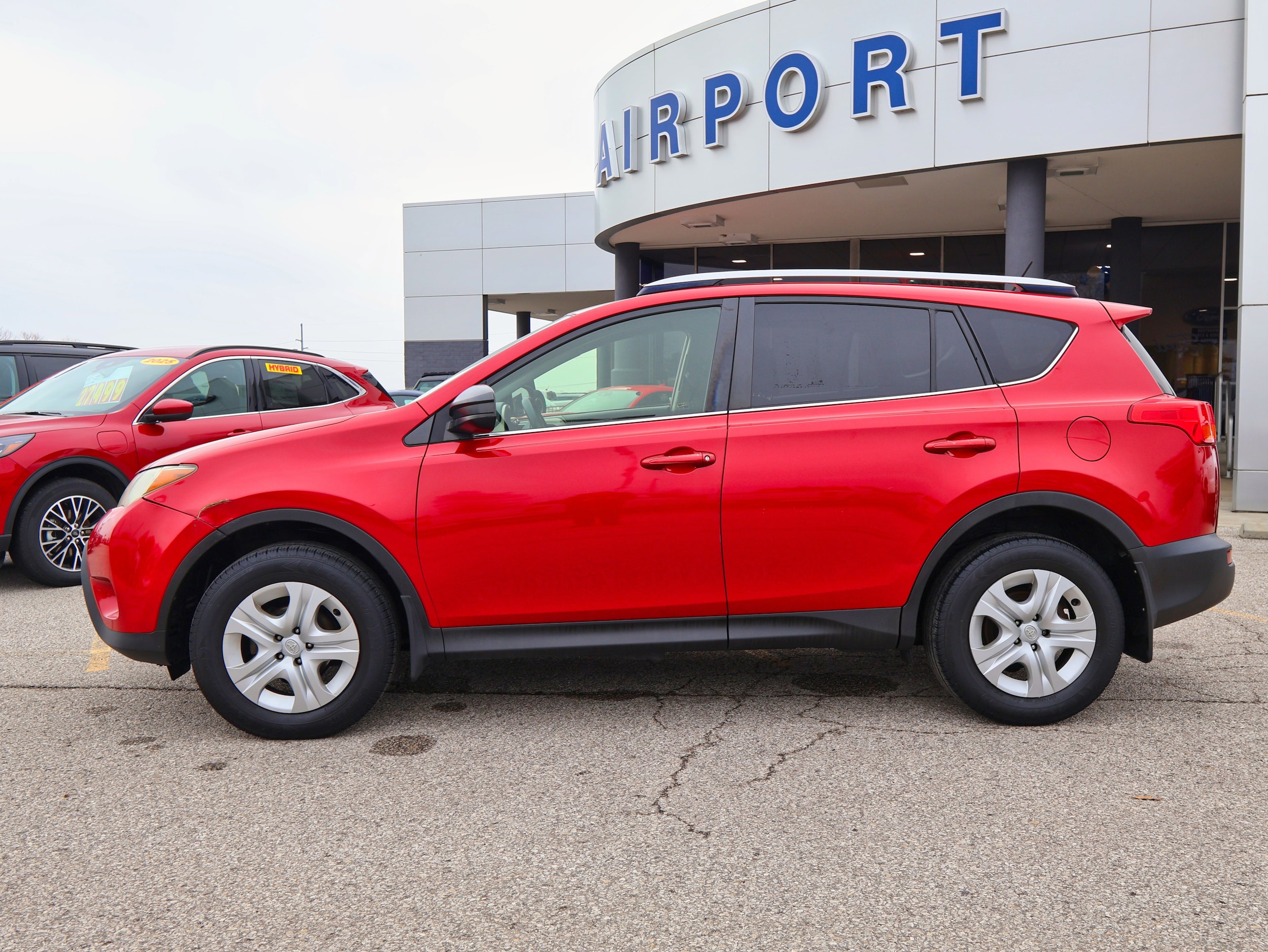 Used 2014 Toyota RAV4 LE with VIN JTMBFREV8ED063170 for sale in Florence, KY