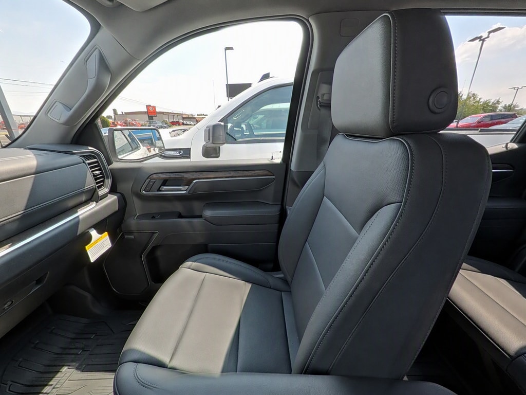 2026 GMC Sierra 1500 SLT - Photo 13