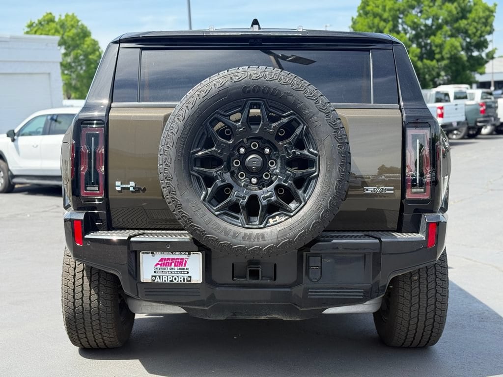 New 2025 GMC HUMMER EV SUV 2X SUV