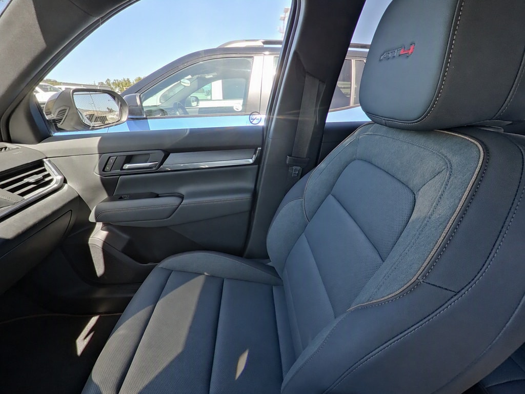 2026 GMC Terrain AT4 - Photo 12