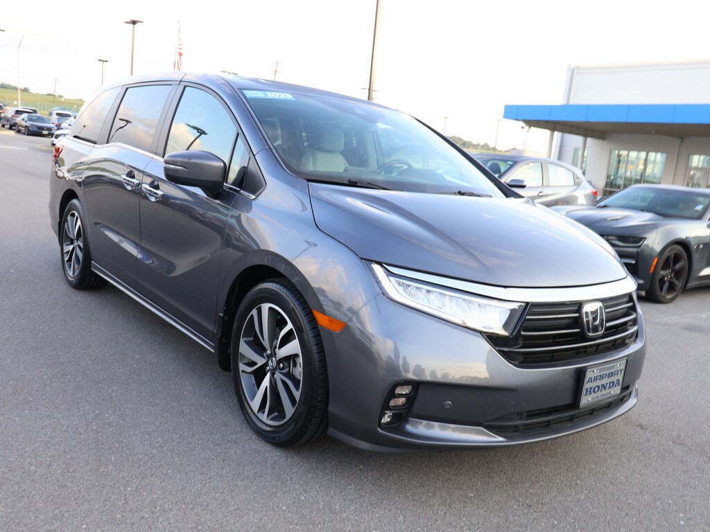 2023 Honda Odyssey Touring photo 3