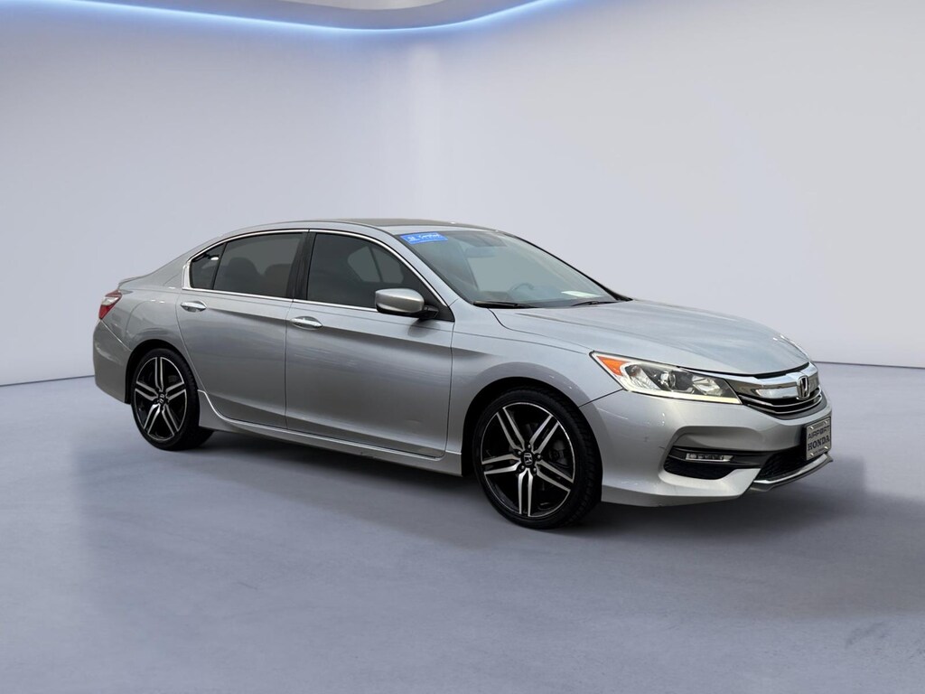 Used 2017 Honda Accord Sedan Sport SE Sedan