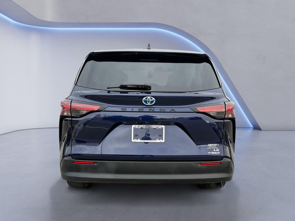 Used 2021 Toyota Sienna LE Van