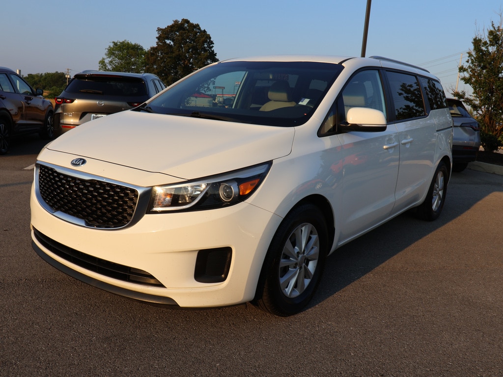 Used 2016 Kia Sedona LX Mini-Van