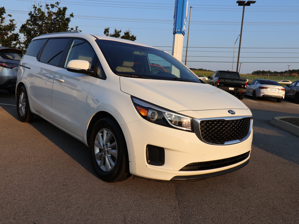 Used 2016 Kia Sedona LX Mini-Van