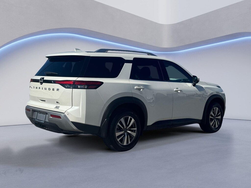 Used 2023 Nissan Pathfinder SL SUV