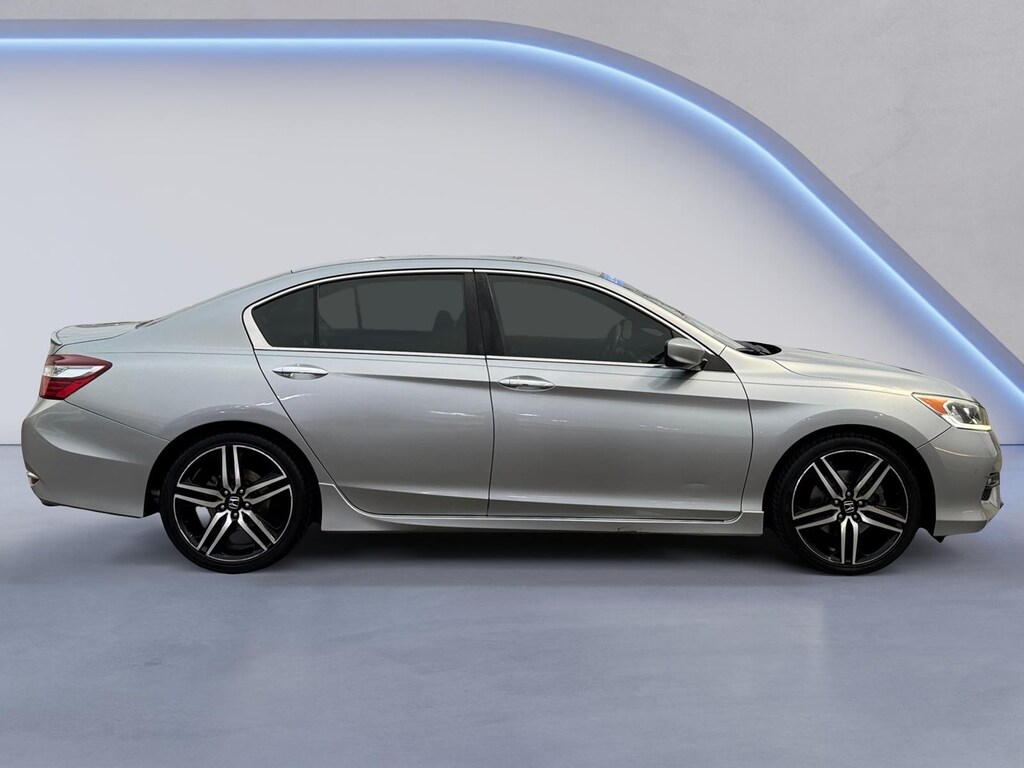 Used 2017 Honda Accord Sedan Sport SE Sedan