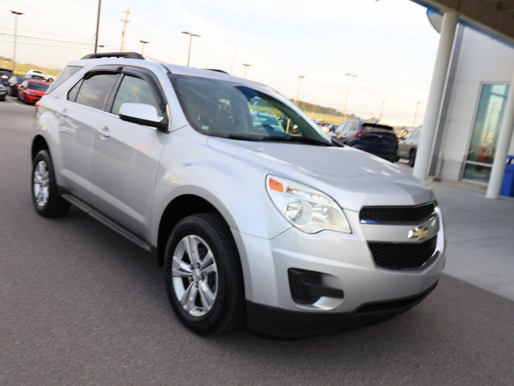 2013 Chevrolet Equinox LT photo 2