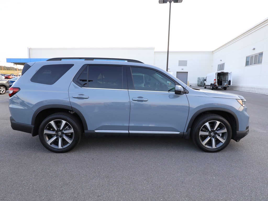 Certified 2025 Honda Pilot Touring AWD SUV