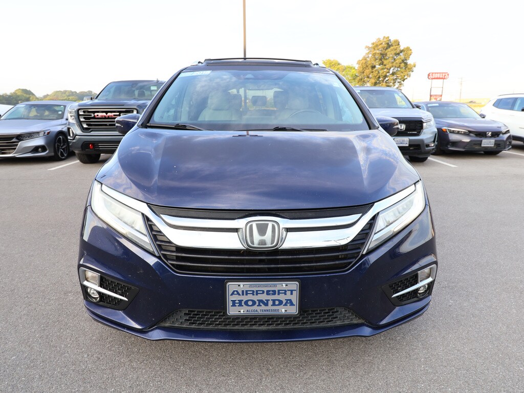 2018 Honda Odyssey Elite photo 2