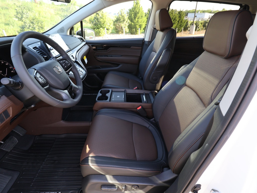2025 Honda Odyssey Elite - Photo 11