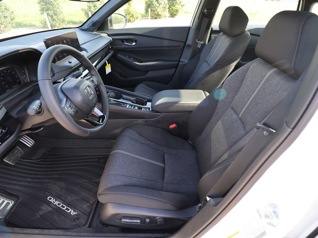2025 Honda Accord Hybrid Sport - Photo 15