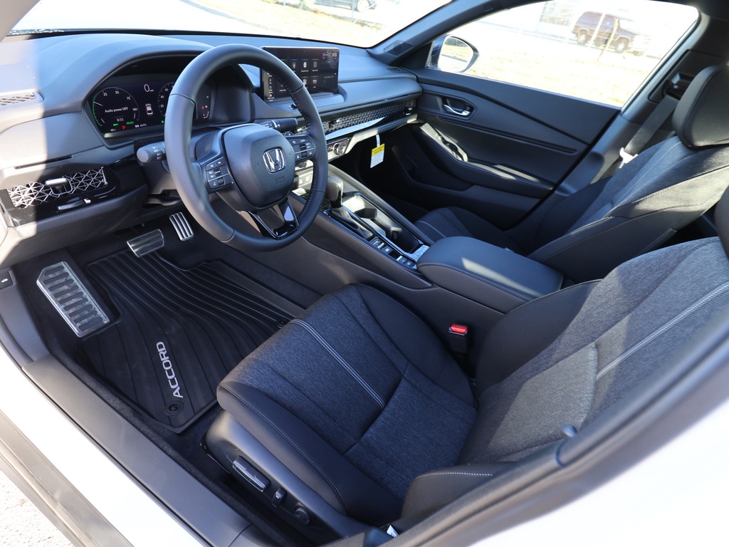 2025 Honda Accord Hybrid Sport - Photo 11
