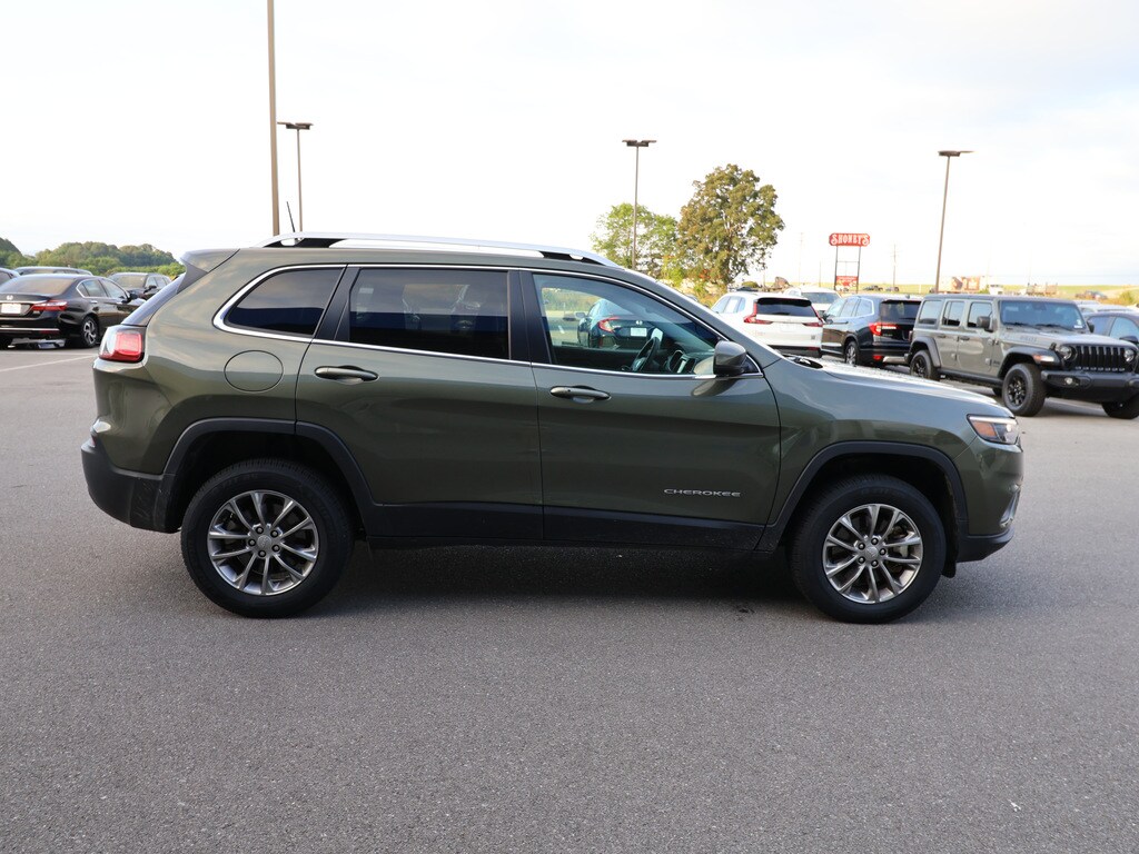 2021 Jeep Cherokee Latitude Lux photo 4