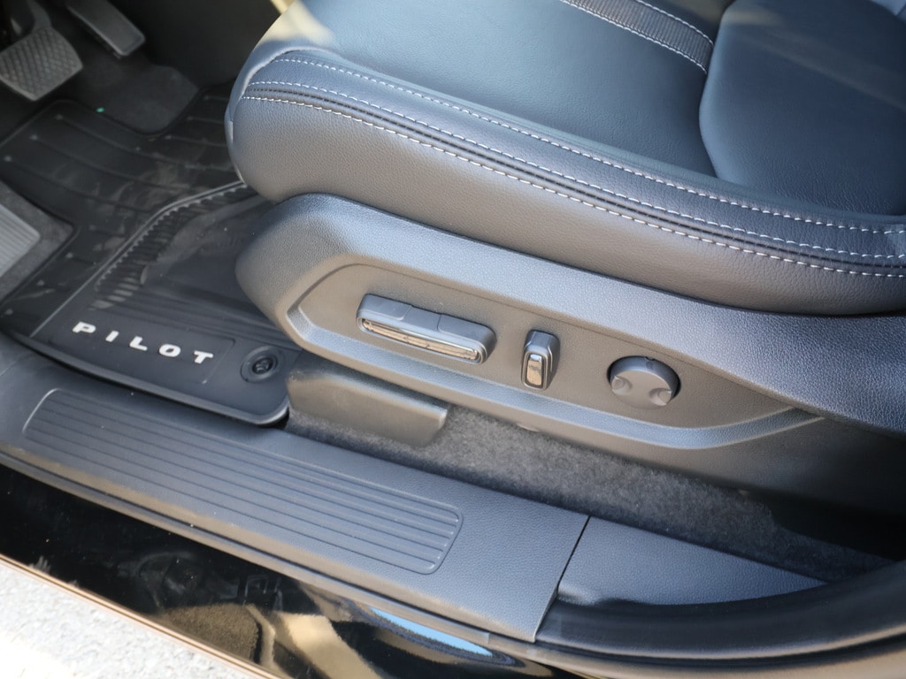 2025 Honda Pilot EX-L - Photo 9