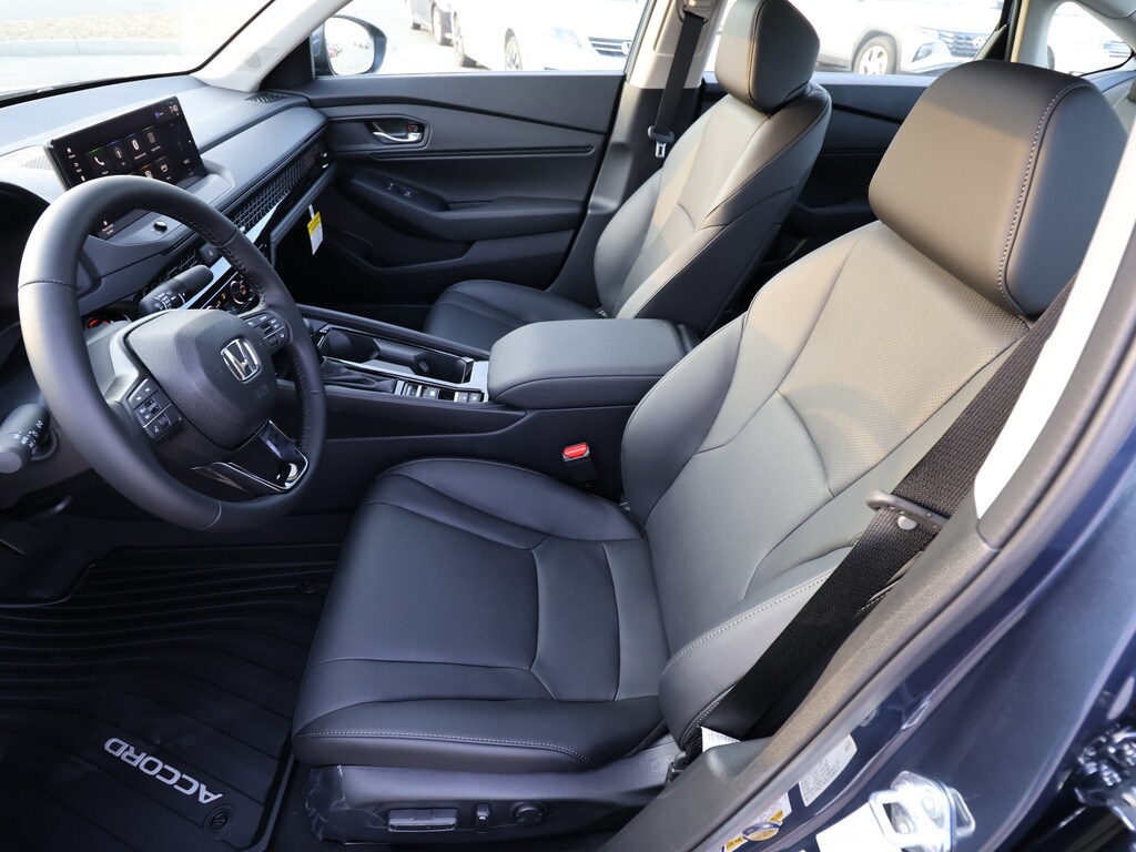 2025 Honda Accord Hybrid EX-L - Photo 13