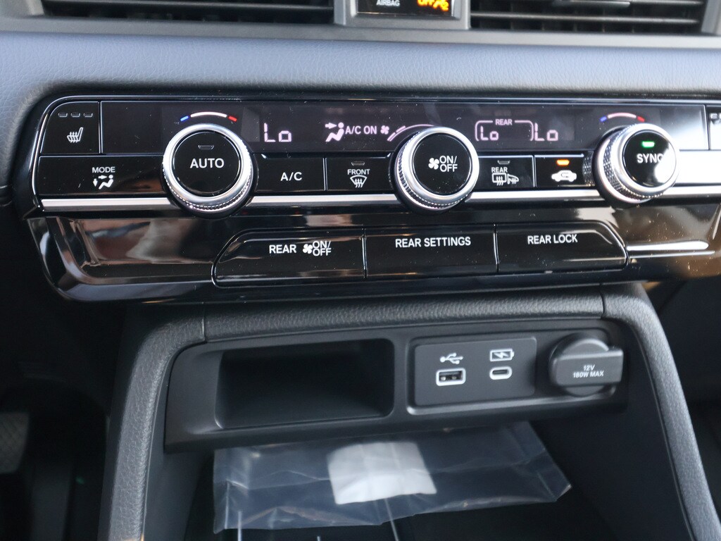 2025 Honda Pilot EX-L - Photo 17