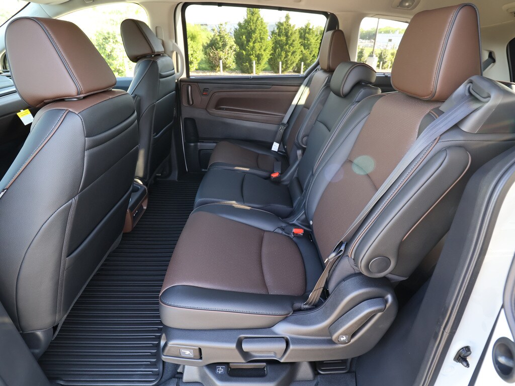 2025 Honda Odyssey Elite - Photo 15