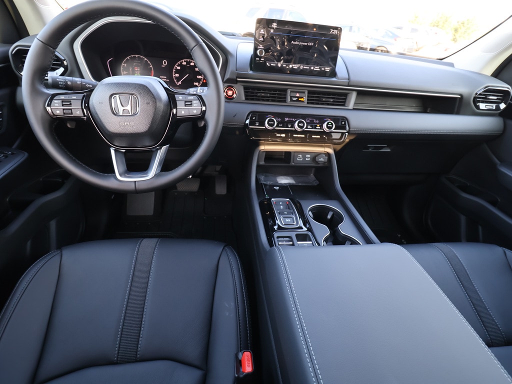 2025 Honda Pilot EX-L - Photo 16
