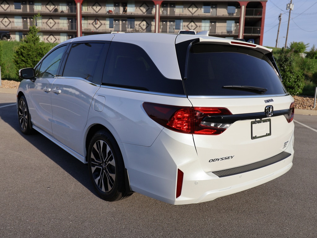 2025 Honda Odyssey Elite - Photo 4