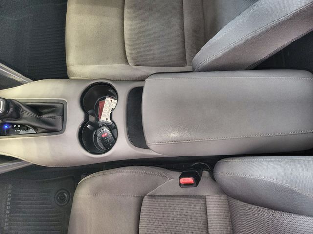 2023 Toyota Venza LE - Photo 21
