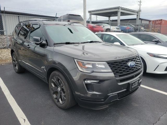 2018 Ford Explorer Sport's photo
