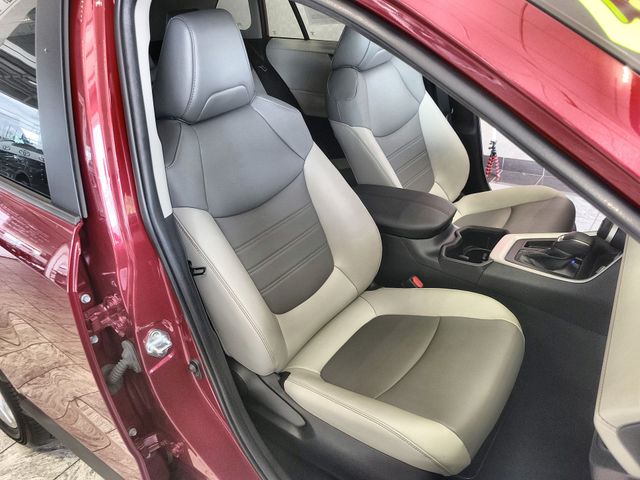 2023 Toyota RAV4 XLE Premium - Photo 25