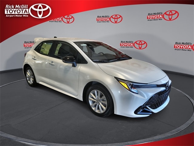 2026 Toyota Corolla Hatchback SE's photo