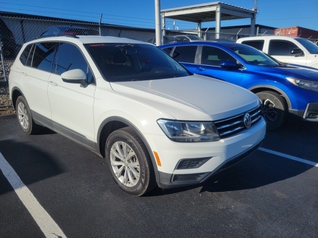 2020 Volkswagen Tiguan S's photo