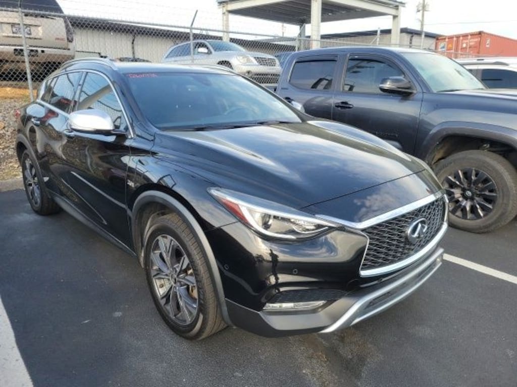Used 2018 INFINITI QX30 Premium SUV