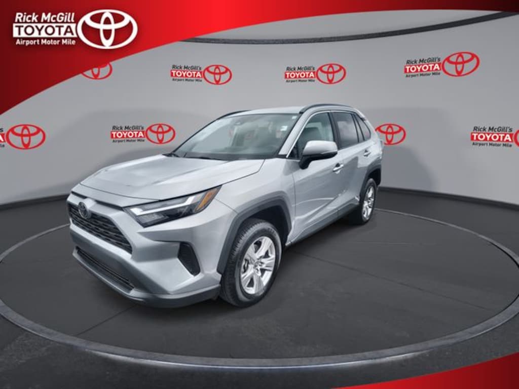 Used 2025 Toyota RAV4 XLE SUV