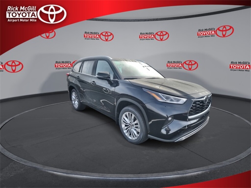 New 2026 Toyota Highlander Platinum SUV