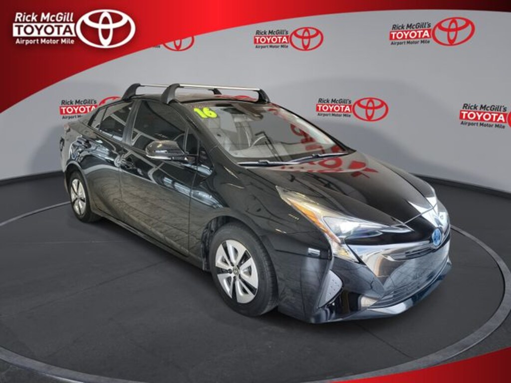 Used 2016 Toyota Prius Hatchback