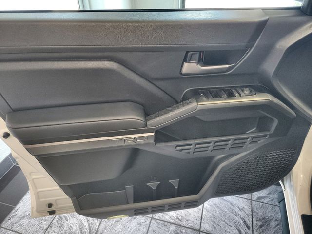 2026 Toyota Tacoma TRD Off Road - Photo 13