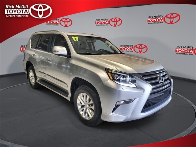 2017 Lexus GX Base's photo