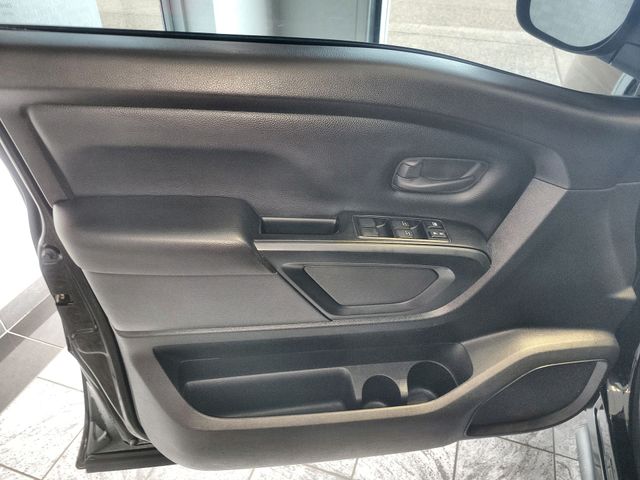 2020 Nissan Titan S - Photo 13