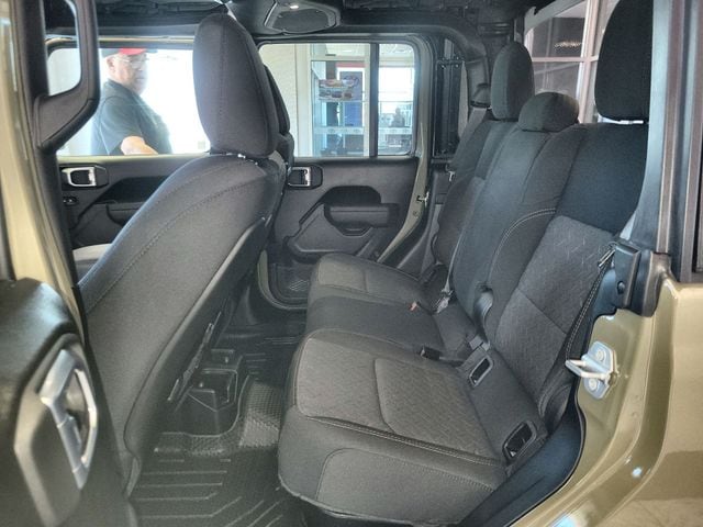 2025 Jeep Gladiator Mojave - Photo 23