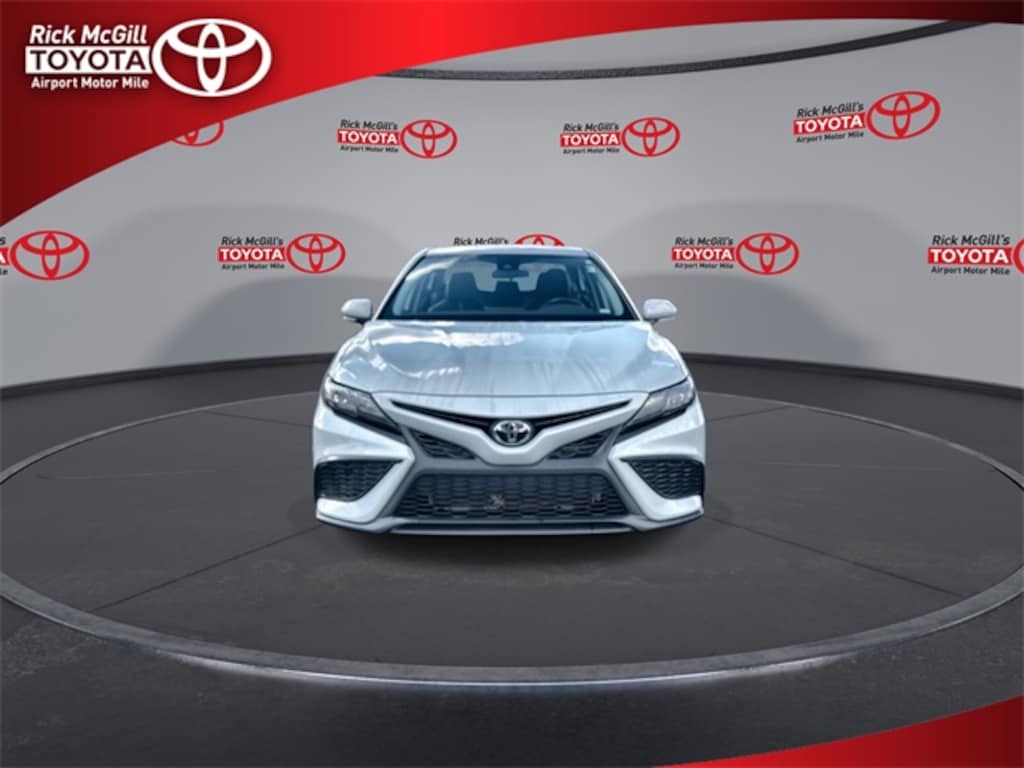 Used 2023 Toyota Camry SE Sedan