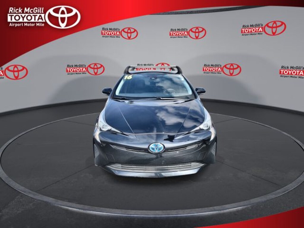Used 2016 Toyota Prius Hatchback