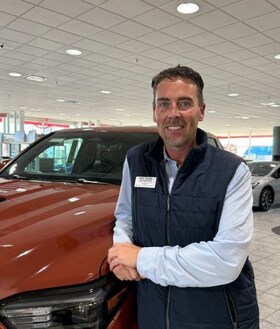 Staff member Walker from ID_d9d066