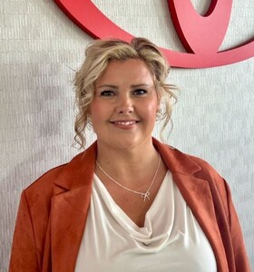 Staff member Audrey Hopkins from ID_d9d066