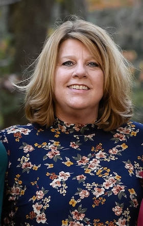 Staff member Tami Howard from ID_d9d066